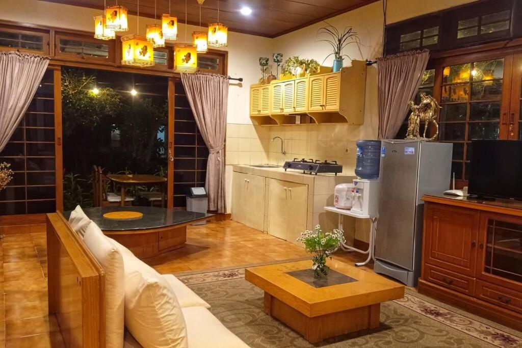 סיאנג'ור Designer Villa Tokyo מראה חיצוני תמונה
